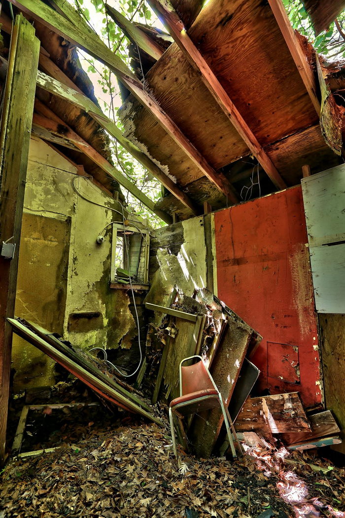 Stricklands Mountain Inn and Cottages - Ruins Photos From Darryl W Moran On Facebook (newer photo)